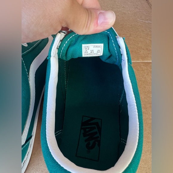 Brand new VANS ! 🏁 - Picture 6 of 6